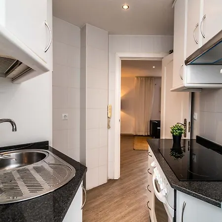 Lovely 1 Bdrm Unit W/ Pool In Puerto Banús *