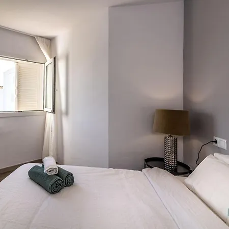 Lovely 1 Bdrm Unit W/ Pool In Puerto Banus