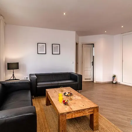 Lovely 1 Bdrm Unit W/ Pool In Puerto Banus