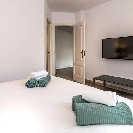 Lovely 1 Bdrm Unit W/ Pool In Puerto Banus Μαρμπέλλα