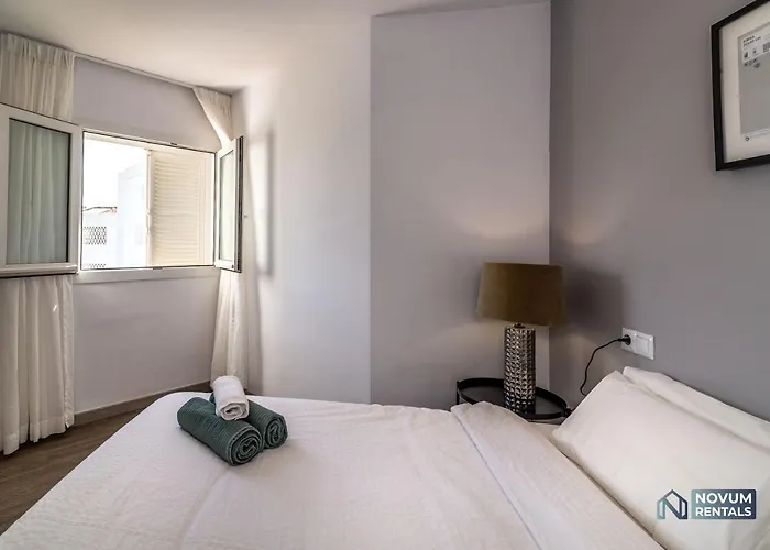 Lovely 1 Bdrm Unit W/ Pool In Puerto Banus