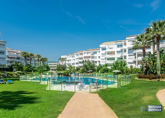 Lovely 1 Bdrm Unit W/ Pool In Puerto Banus