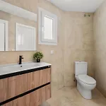 Lägenhet Lovely 1 Bdrm Unit W/ Pool In Puerto Banus