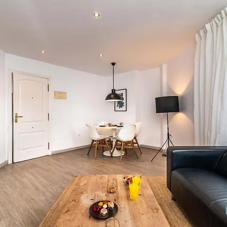 Lovely 1 Bdrm Unit W/ Pool In Puerto Banus Apartment *