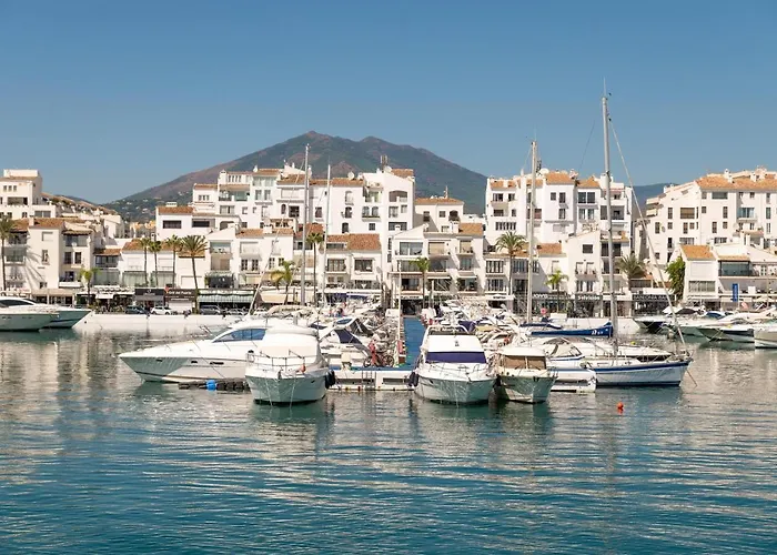 Lovely 1 Bdrm Unit W/ Pool In Puerto Banus شقة