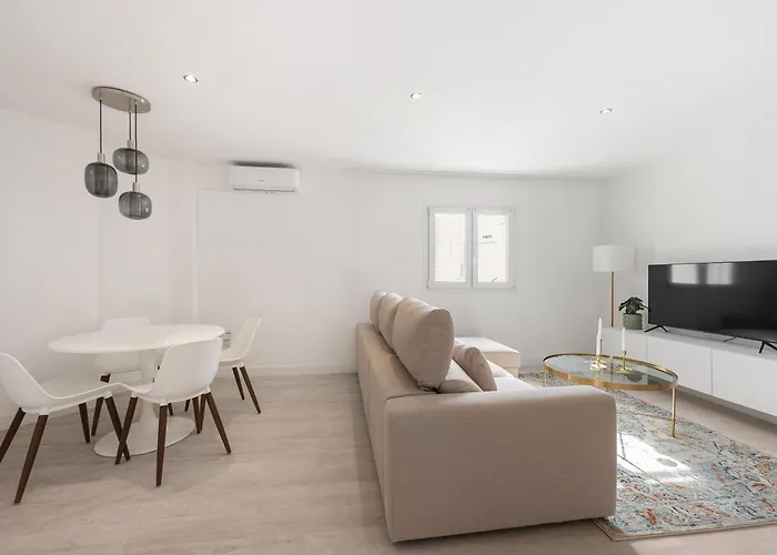 Lovely 1 Bdrm Unit W/ Pool In Puerto Banus * ماربيا